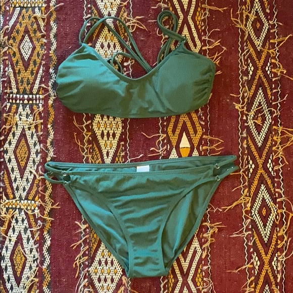 Bralette Bikini - Picture 2 of 5